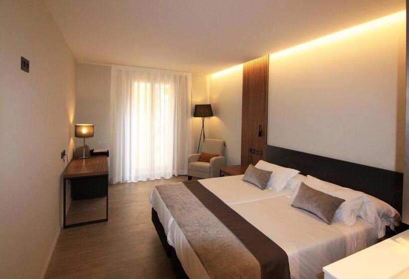 스탠다드 룸, Raval De La Mar