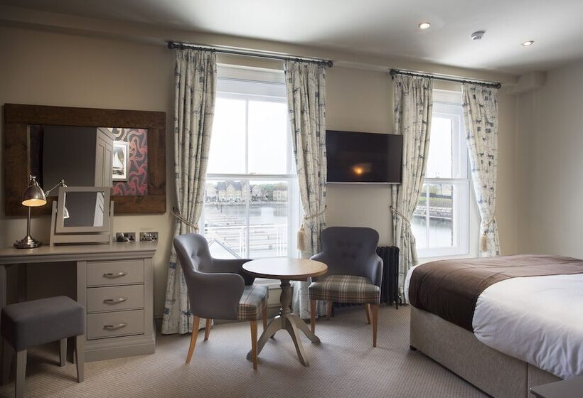 غرفة سوبيريور, The Ship & Trades