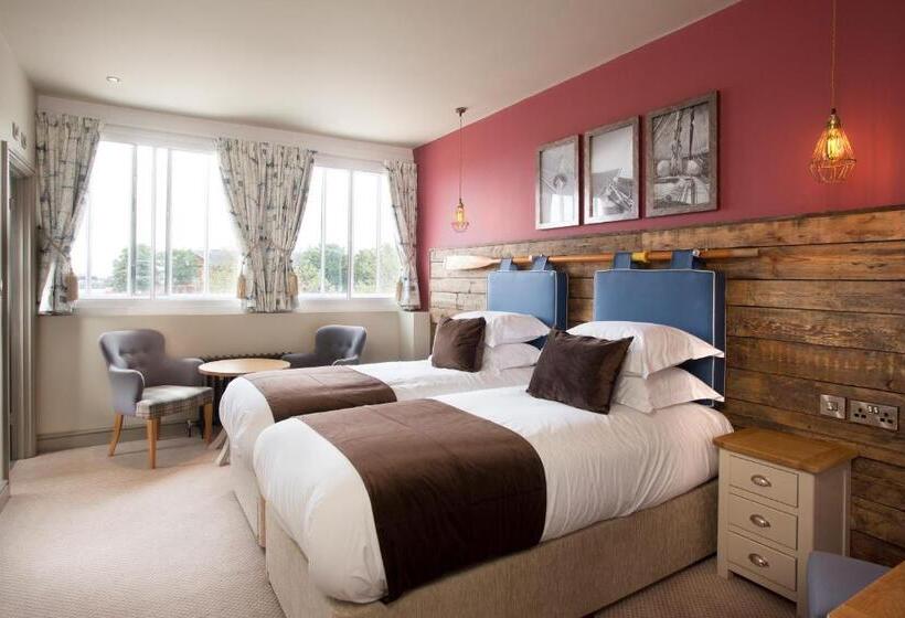 غرفة قياسية, The Ship & Trades