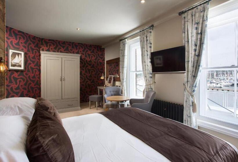 غرفة سوبيريور, The Ship & Trades