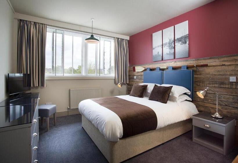 غرفة قياسية, The Ship & Trades