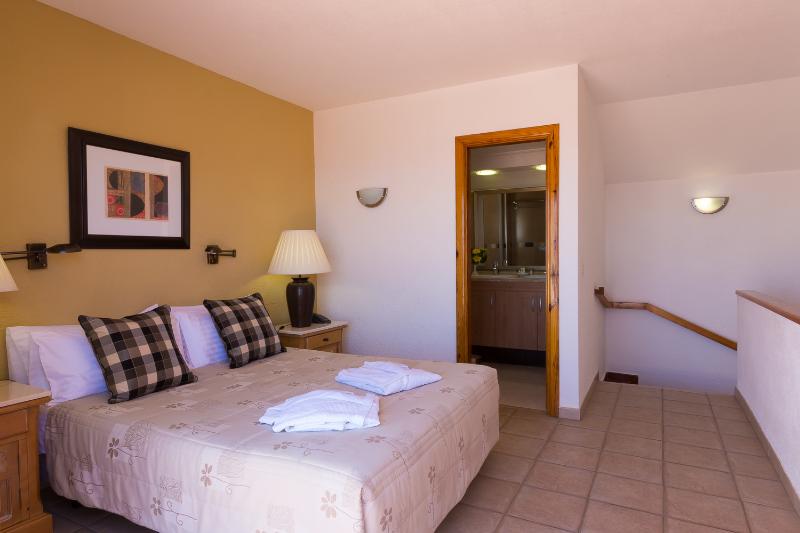 Апартаменты 2 Спальни, Beverly Hills Suites   Excel Hotels & Resorts