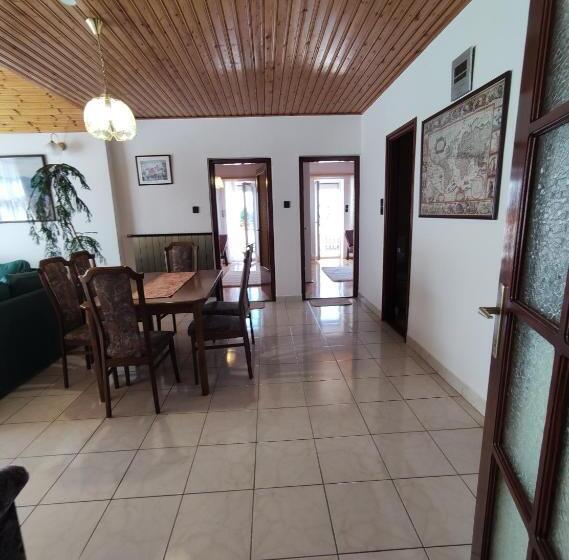 침실 1개 아파트, Oleander Vendégház