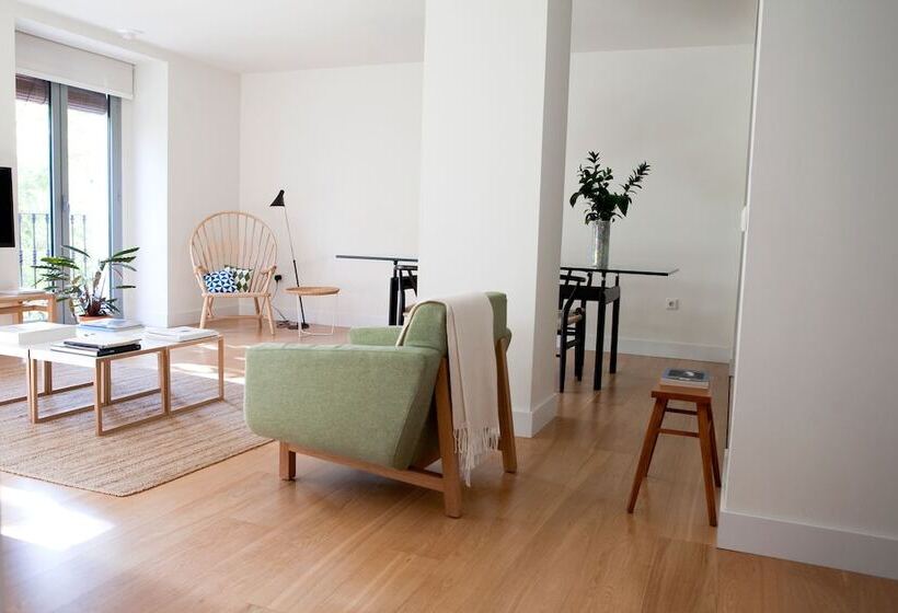 آپارتمان 3 خوابه, 60 Balconies Art