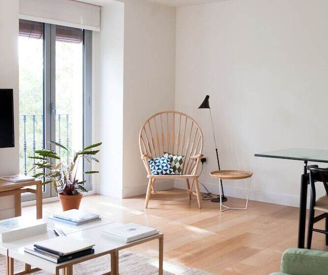 آپارتمان 3 خوابه, 60 Balconies Art