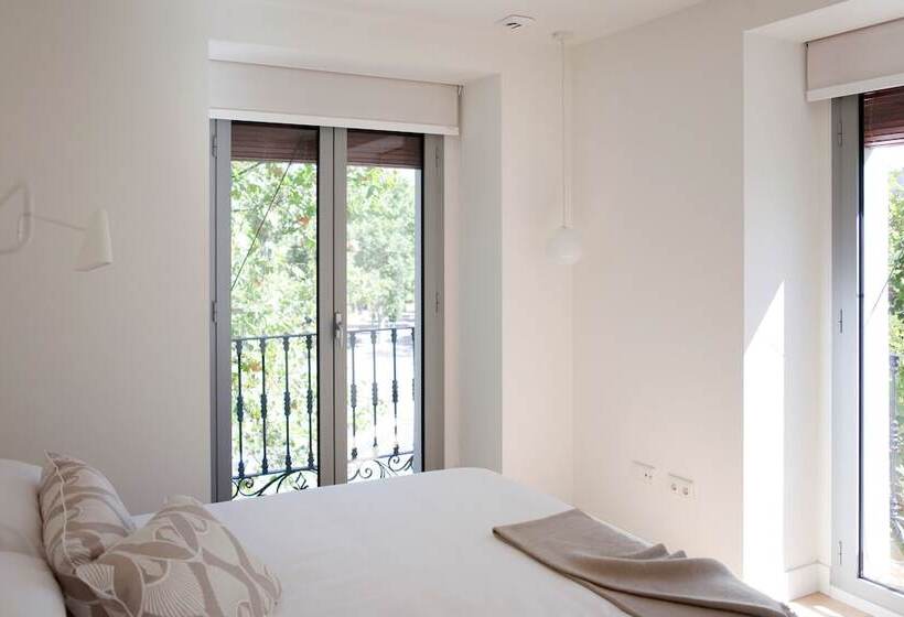 آپارتمان 2 خوابه, 60 Balconies Art