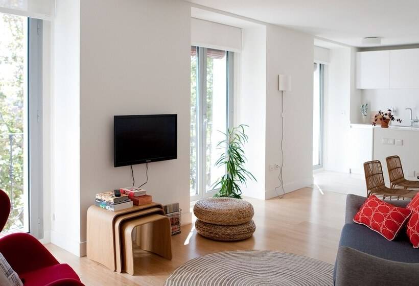 آپارتمان 2 خوابه, 60 Balconies Art