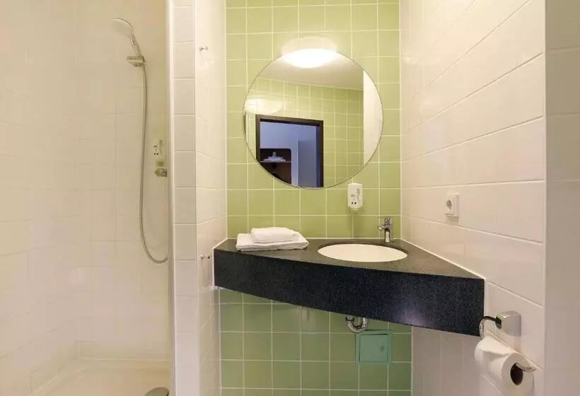 اتاق استاندارد سه نفره, B&B Hotel Berlin Potsdamer Platz