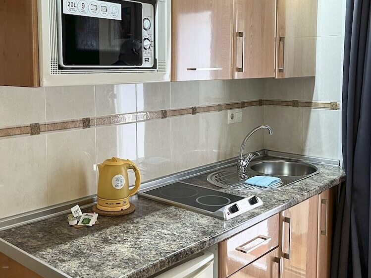 Студия Стандарт, Beatriz Charming Hostal