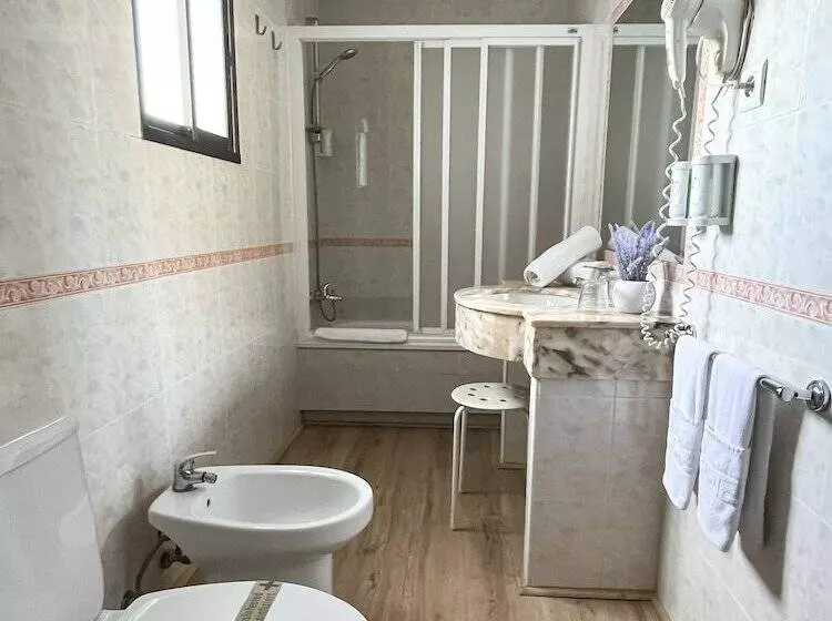 海の見えるスタンダードスタジオ, Beatriz Charming Hostal
