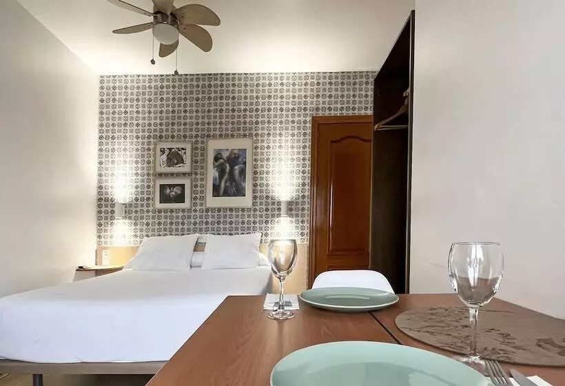 海の見えるスタンダードスタジオ, Beatriz Charming Hostal