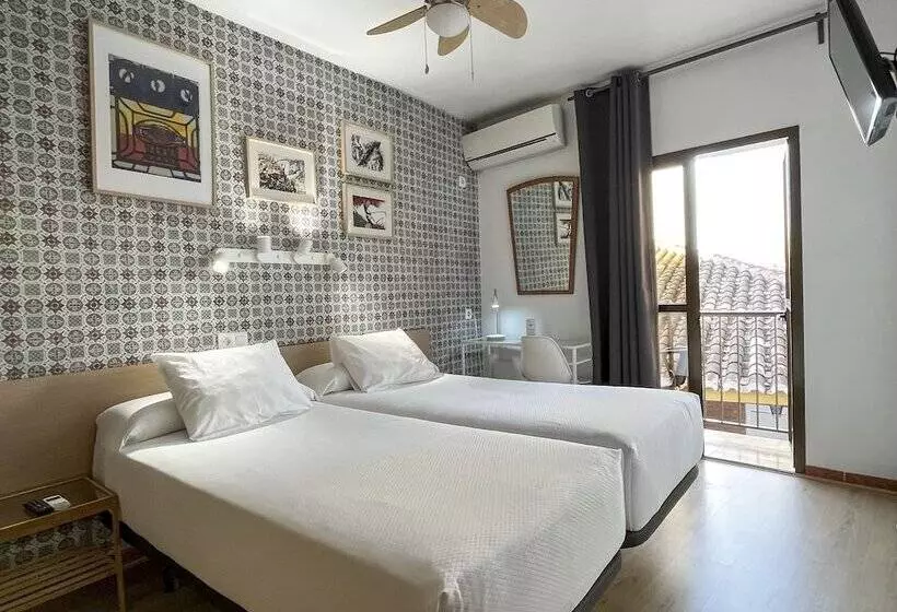 スタンダードシティビュールーム, Beatriz Charming Hostal