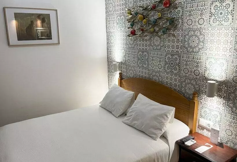 エコノミーワンルーム, Beatriz Charming Hostal