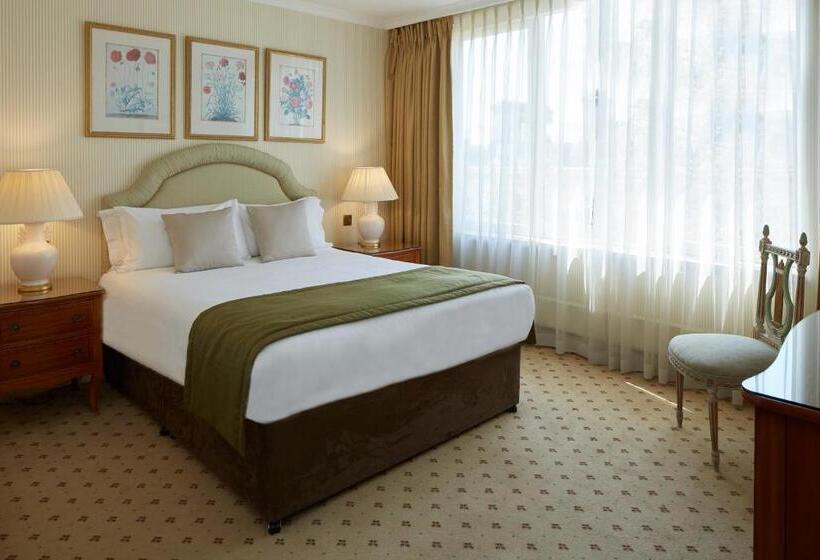 דירת דלוקס 3 חדרי שינה, Cheval Thorney Court At Hyde Park