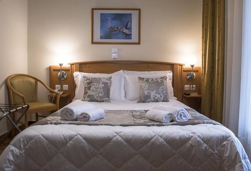 Quarto Estandar, Ares Athens