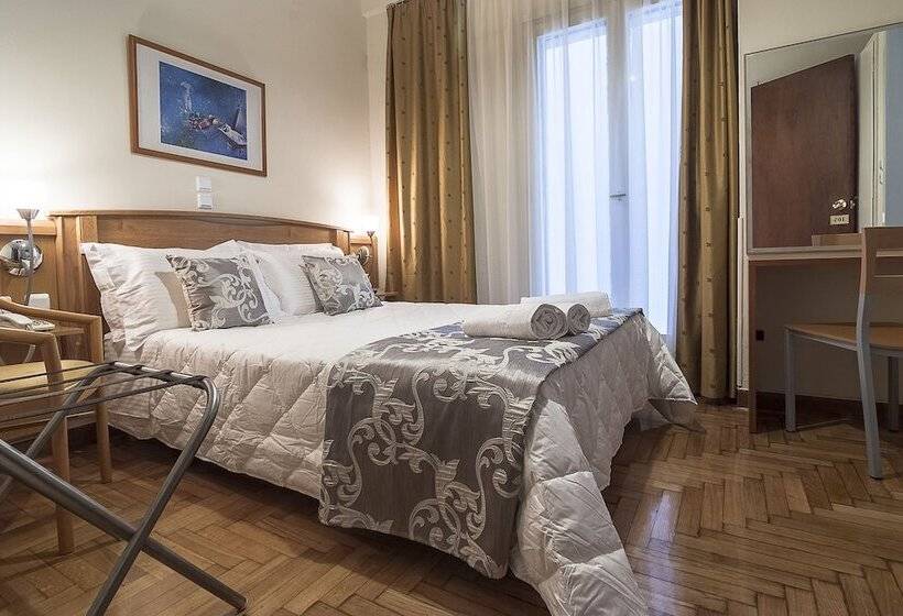 Quarto Estandar, Ares Athens