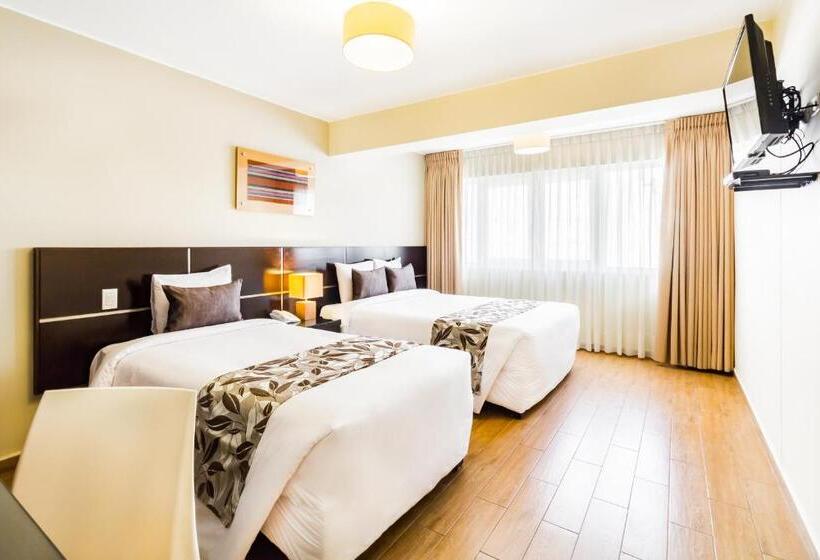 غرفة قياسية, El Tambo 2