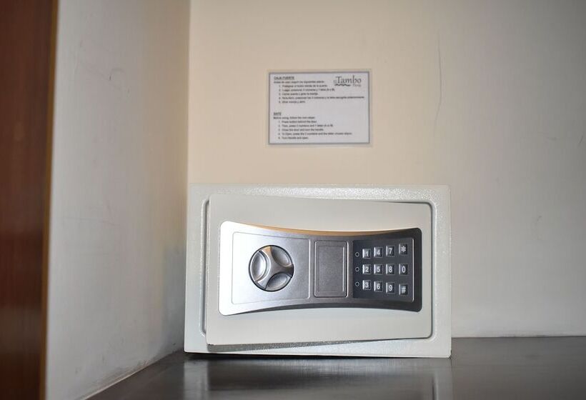 غرفة قياسية, El Tambo 2