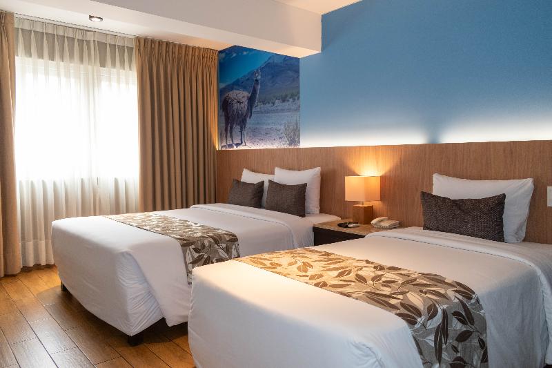 غرفة قياسية, El Tambo 2