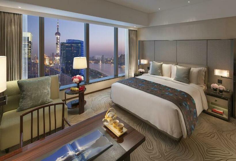 Büyük Çift Kişilik Yataklı Delüks Oda, Mandarin Oriental Pudong, Shanghai