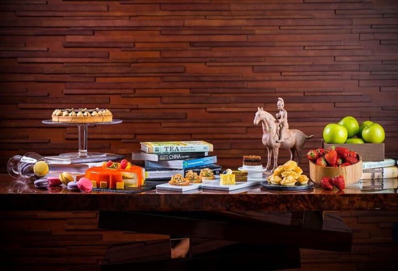 Kulüp Odası, Mandarin Oriental Pudong, Shanghai