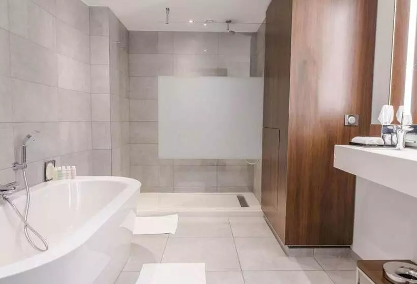 Suite Vue Piscine, Molitor Hôtel & Spa Paris   Mgallery Collection