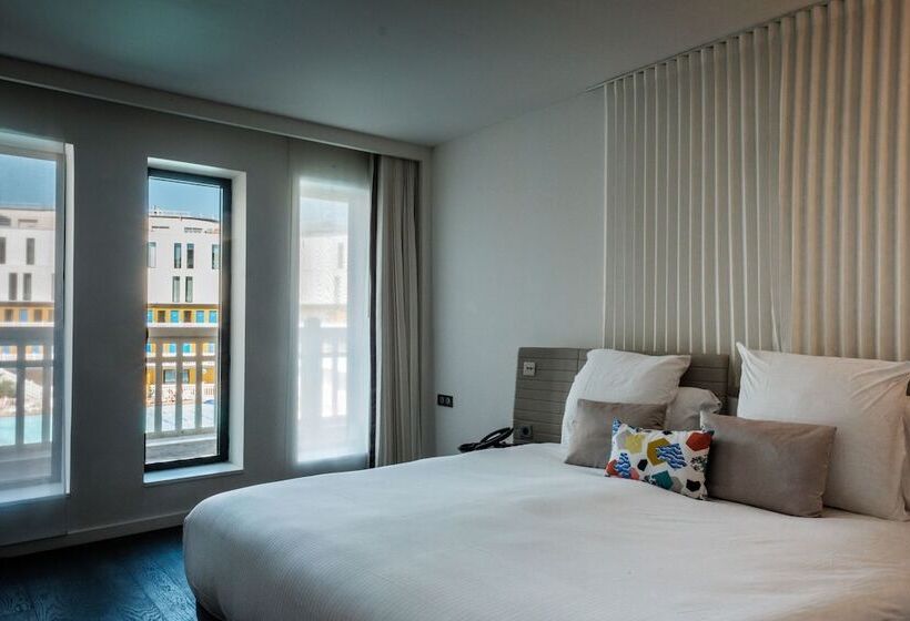 Suite Vue Piscine, Molitor Hôtel & Spa Paris Mgallery Collection