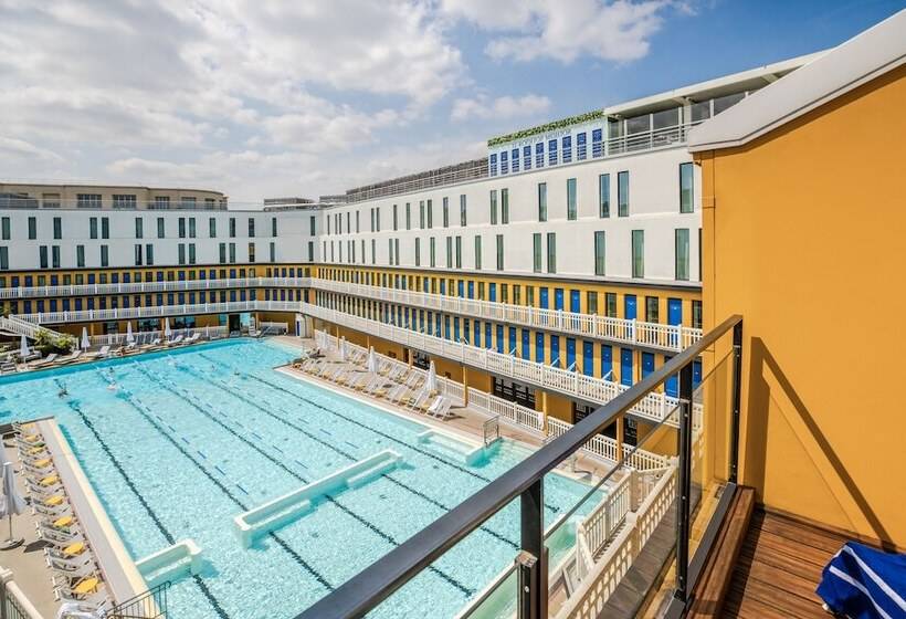 Suite Vue Piscine, Molitor Hôtel & Spa Paris Mgallery Collection