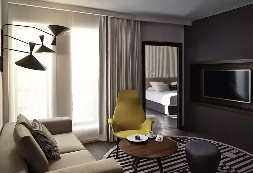 Suite Vue Piscine, Molitor Hôtel & Spa Paris   Mgallery Collection