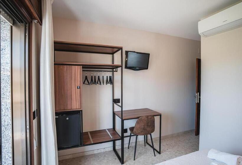 标准间, Xunqueira