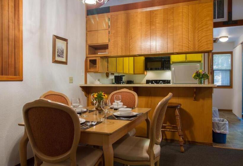Люкс 2 Спальни, Mountain Retreat Resort, A Vri Resort
