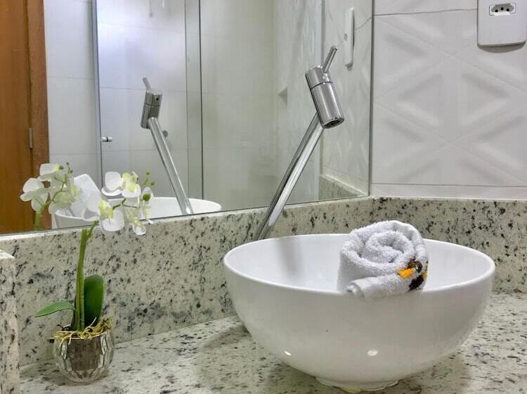 스탠다드 트리플 룸, Porto Salvador