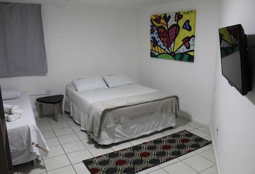 이코노미 룸, Porto Salvador