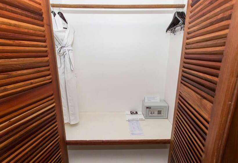 اتاق لوکس با بالکن, Cheathata Cta Hotel Siem Reap