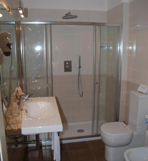 베이직 3인 룸, Continental Brescia