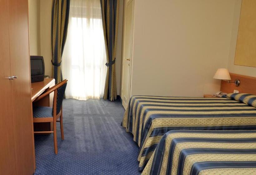 스탠다드 룸, Continental Brescia