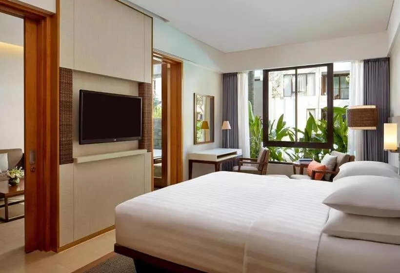 プールビュースイート, Courtyard By Marriott Bali Seminyak Resort