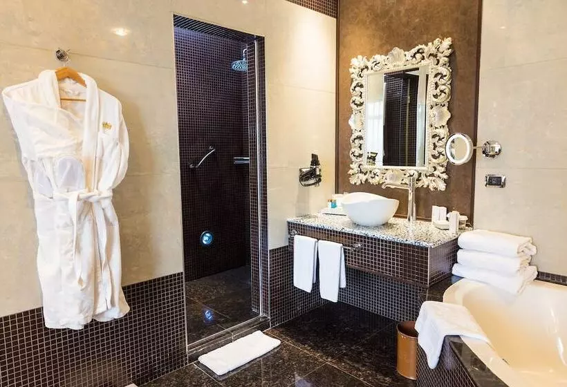 Royal Suite