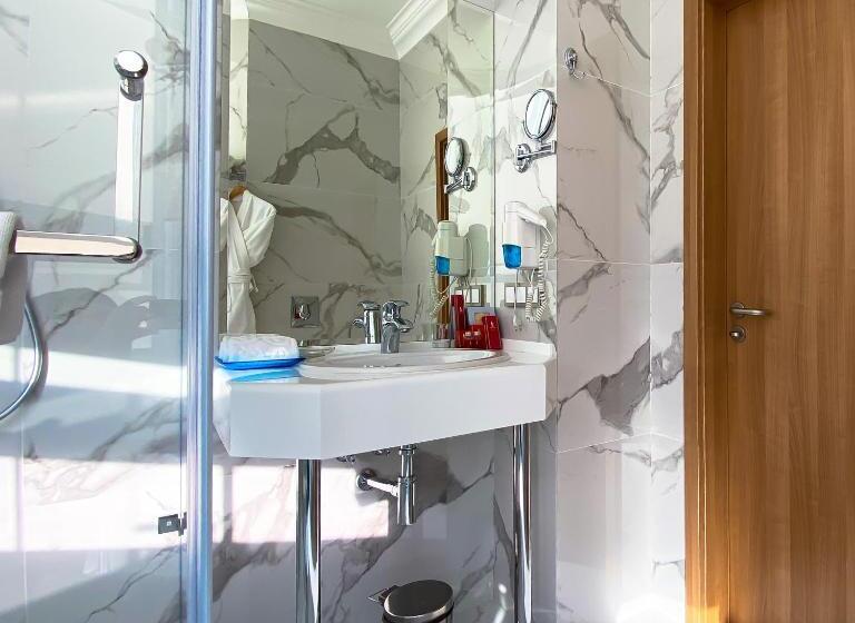 اتاق کلاس بیزنس, Jumbaktas Astana