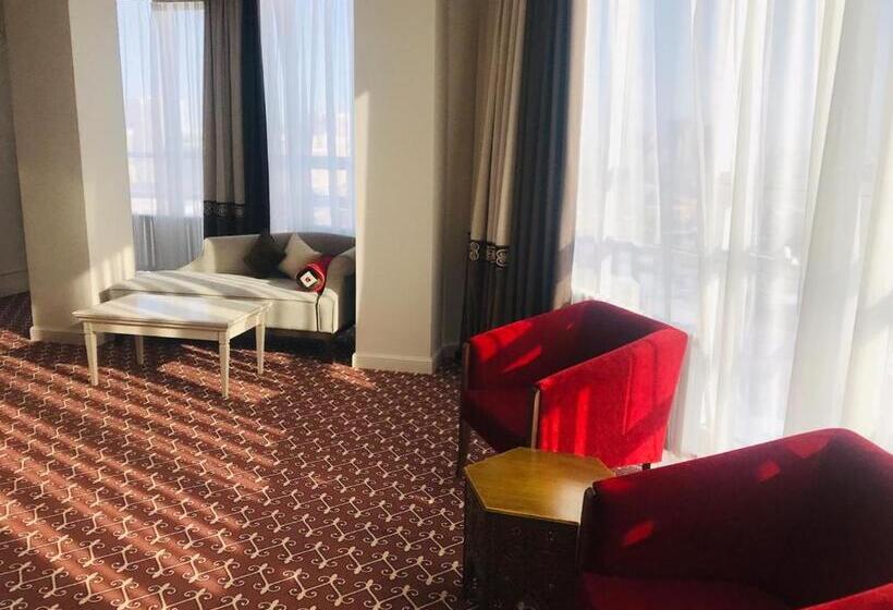 سوییت, Jumbaktas Astana