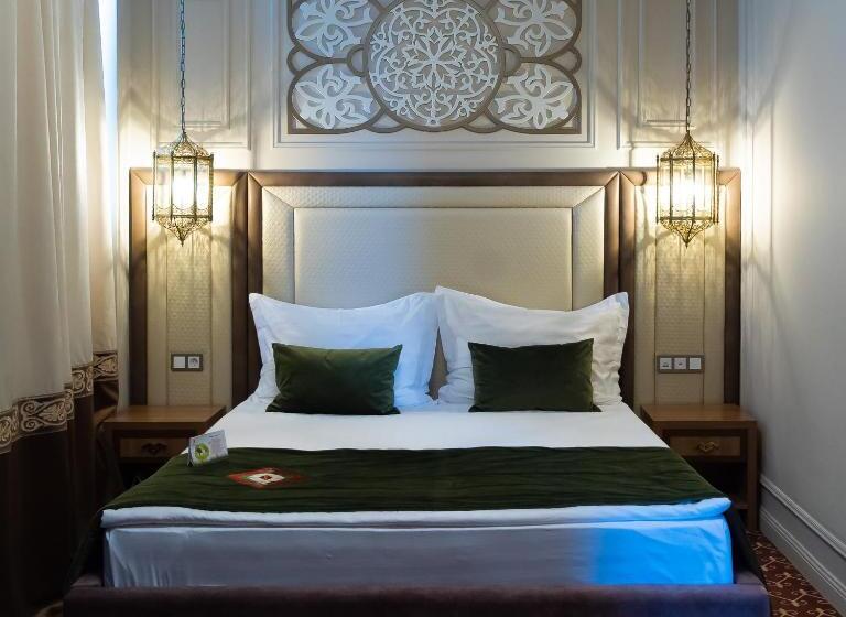 اتاق خانوادگی, Jumbaktas Astana