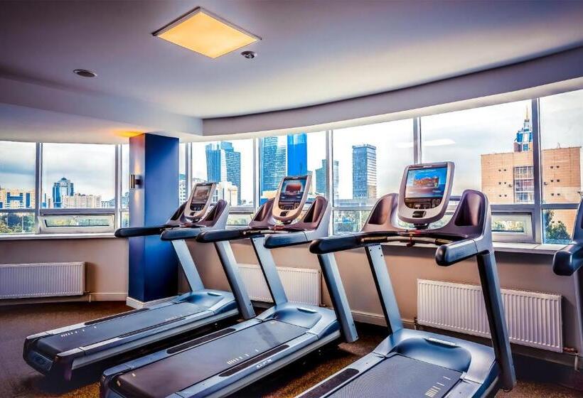 اتاق استاندارد, Jumbaktas Astana