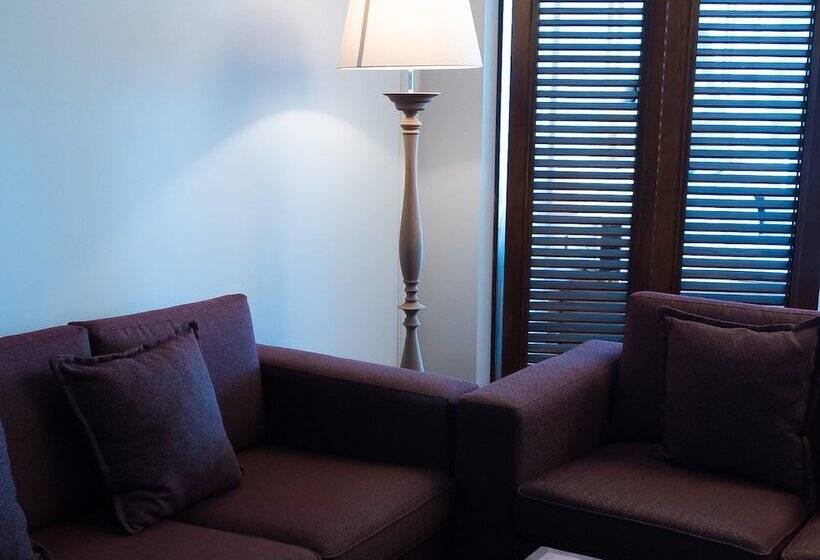 سوییت, Jumbaktas Astana