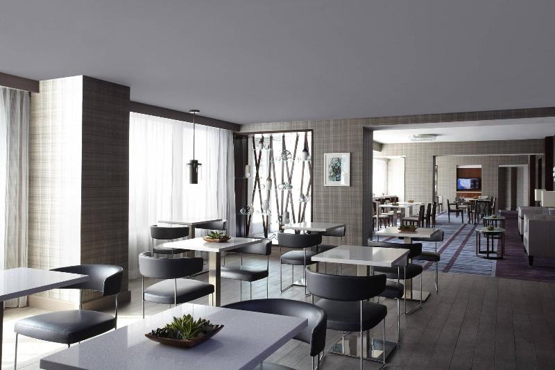 Номер Клуб Кровать Кинг, Marriott Marquis Washington, Dc