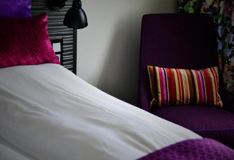 Номер Superior, No13