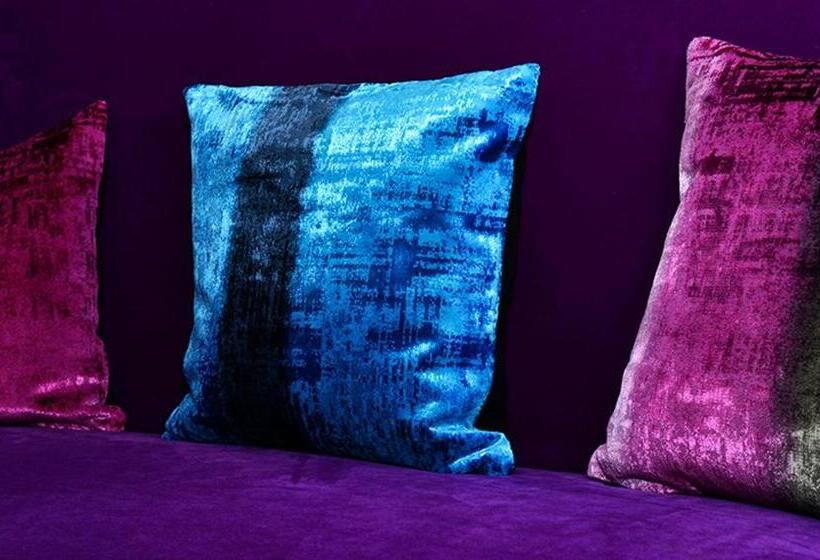 غرفة ديلوكس, No13