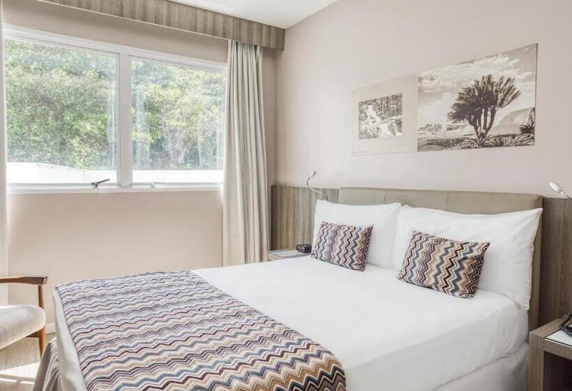 标准间, Cha Pampulha Design