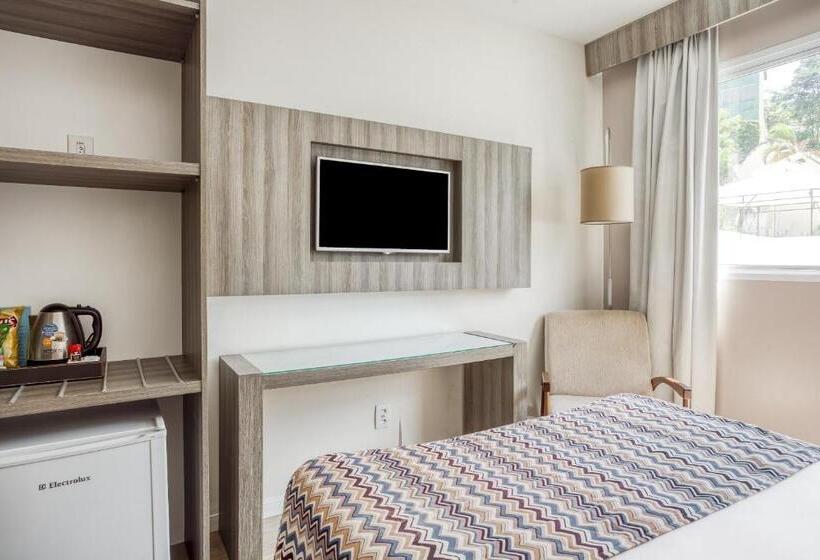 标准间, Cha Pampulha Design