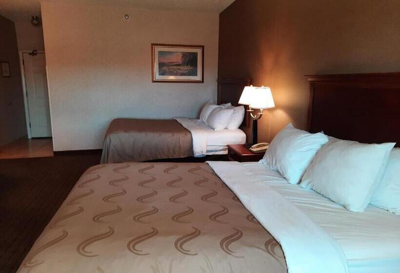 Номер Стандарт, Quality Inn & Suites Grants   I 40