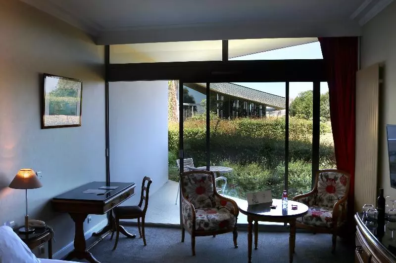 キングサイズベッドのスタンダードルーム, Quality Inn & Suites Grants   I 40